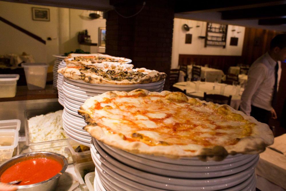 pizza con mozzarella di bufala per celiaci