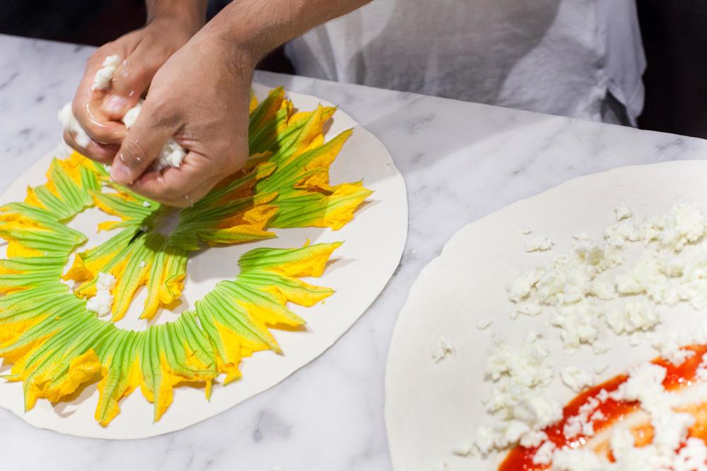 pizza con mozzarella di bufala